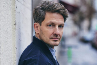 mit wem ist holger stockhaus verheiratet
